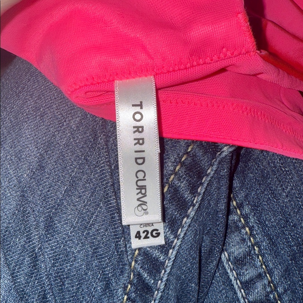 Torrid Curve Bra - Picture 3 of 3